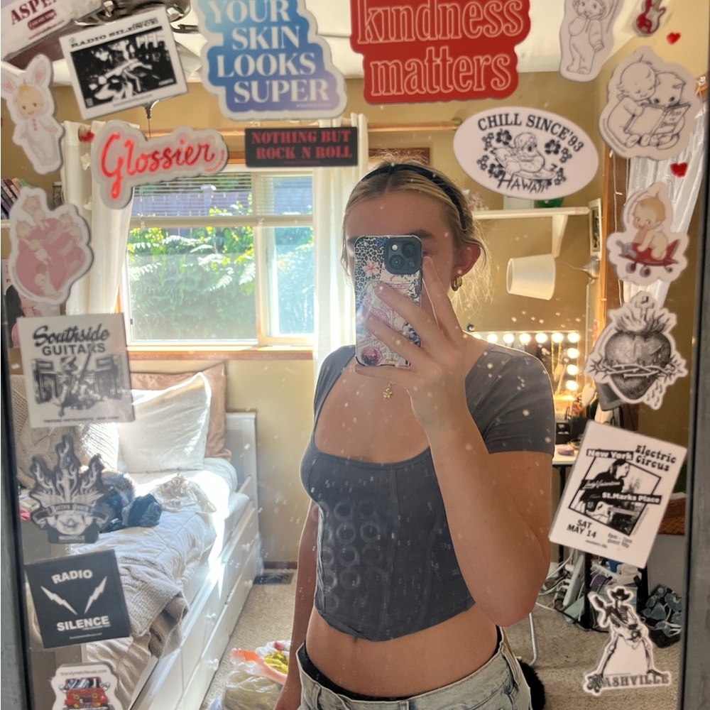 blue hollister baby tee